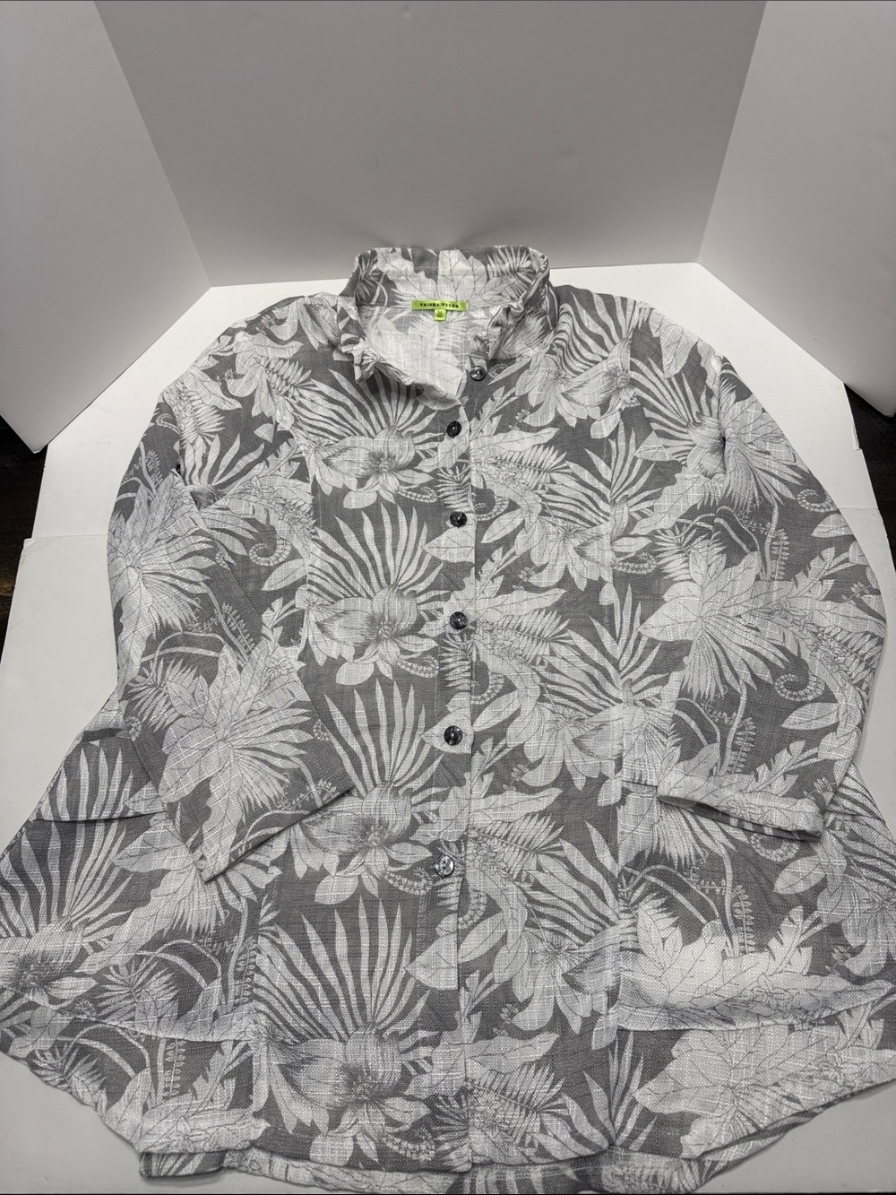 Trisha Tyler Grey Tropical Print Button-Down Shirt